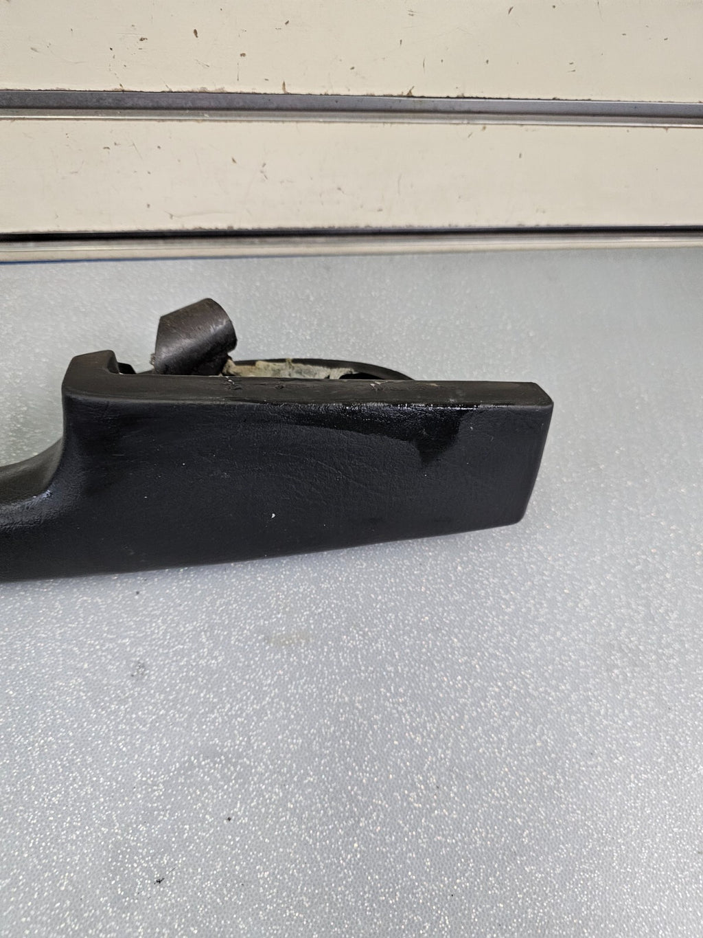 🔥02-09 TRAILBLAZER Door Panel ARMREST Pull Handle FrontRIGHT Passenger BLACK H4