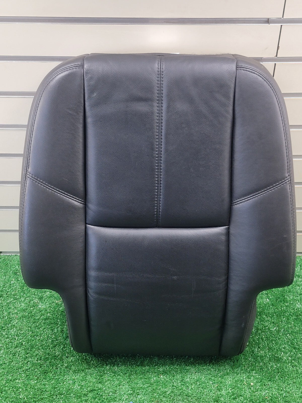 🔥07-13 GMC Sierra 1500 2500 3500 Seat rest cushion leather rear left black V4