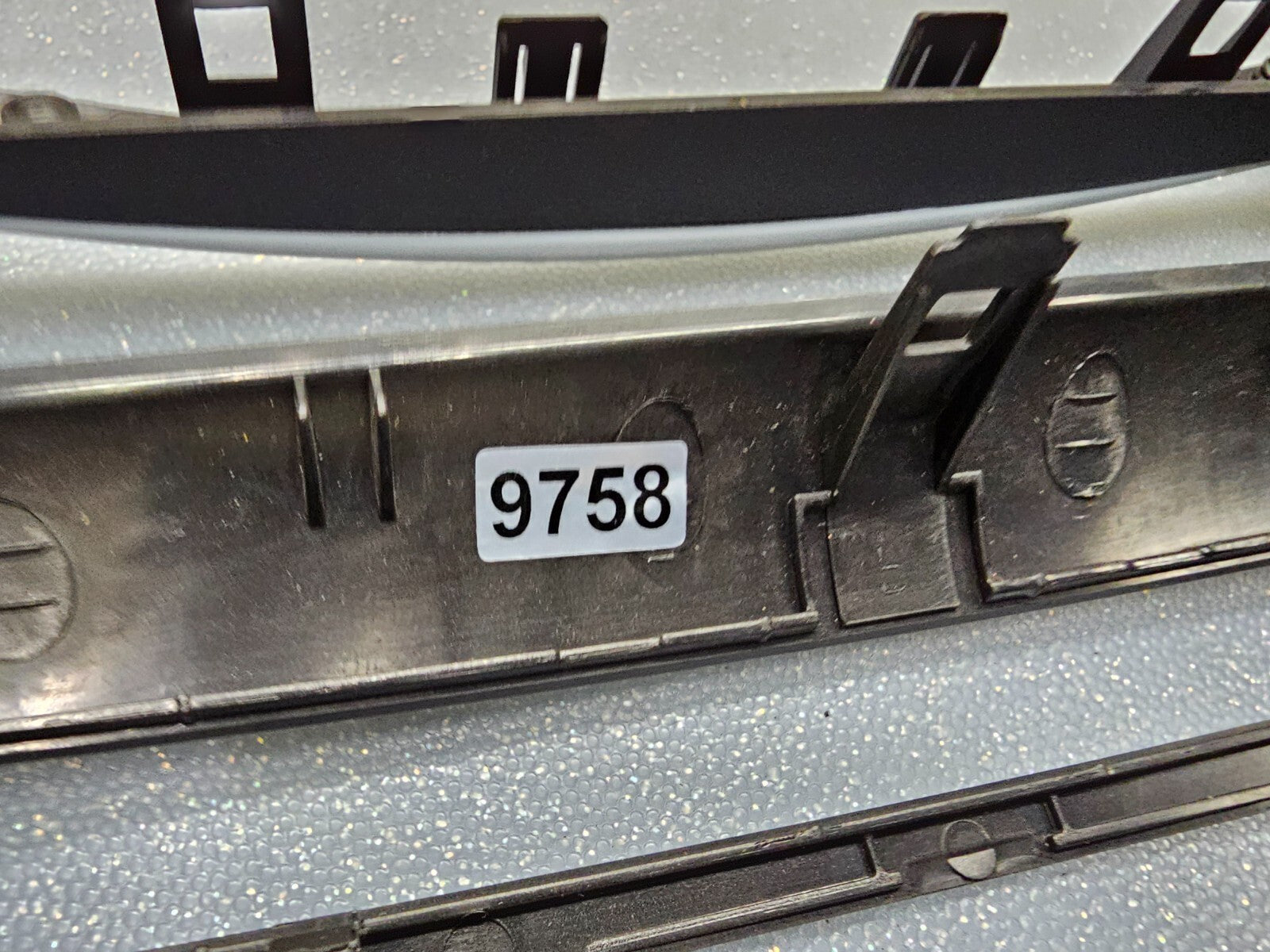11-14 Sonata Center Dash Radio Bezel Trim Panel Climate Assembly DK GRAY/SILVER