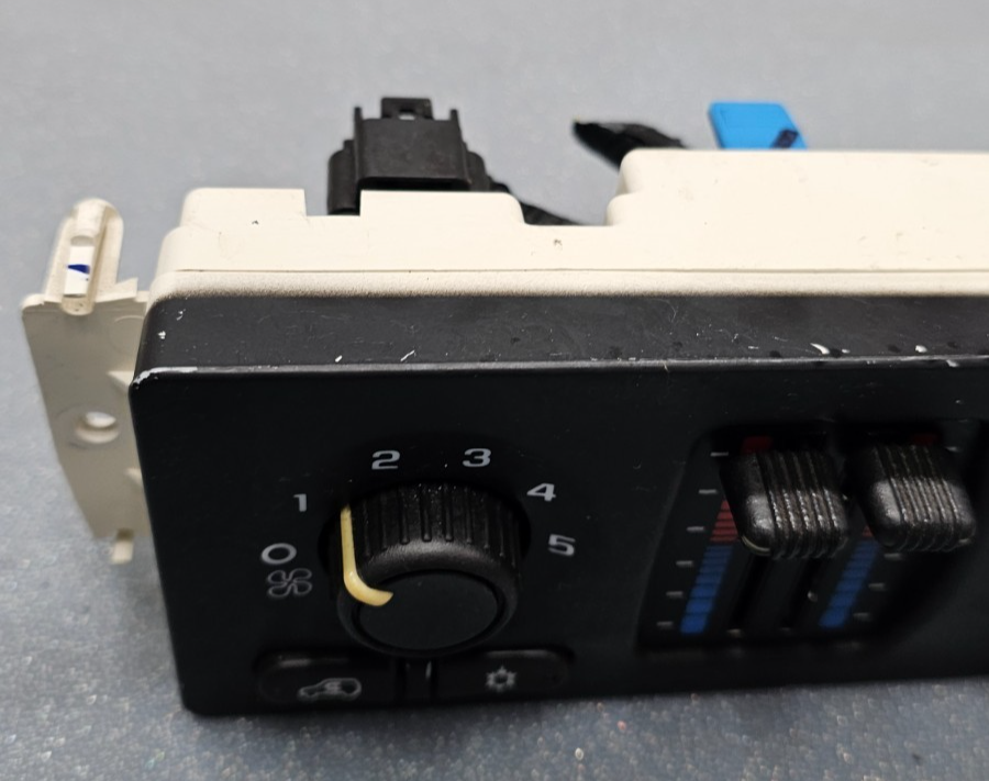 🔥03-09 Silverado SIERRA TRAILBLAZER DASH Heater A/C Climate Control DIGITAL