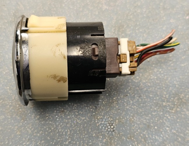 🔥06-08 Infiniti M35 3.5L ENGINE START STOP PUSH BUTTON SWITCH IGNITION STARTER