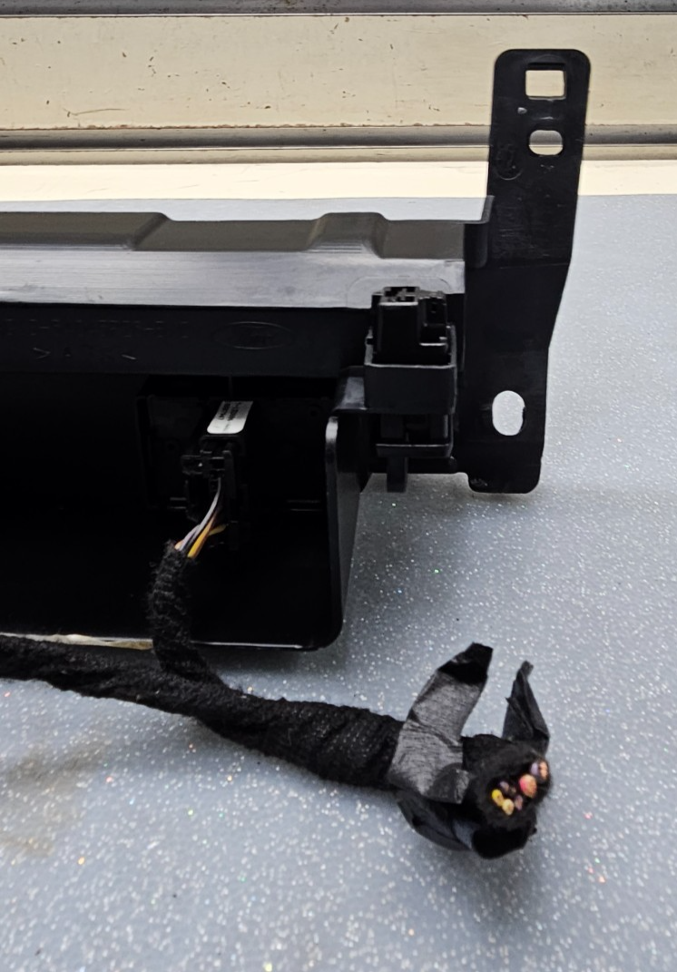 🔥10-12 Ford Taurus Front Center Console Dashboard Storage Cubby Power Outlet