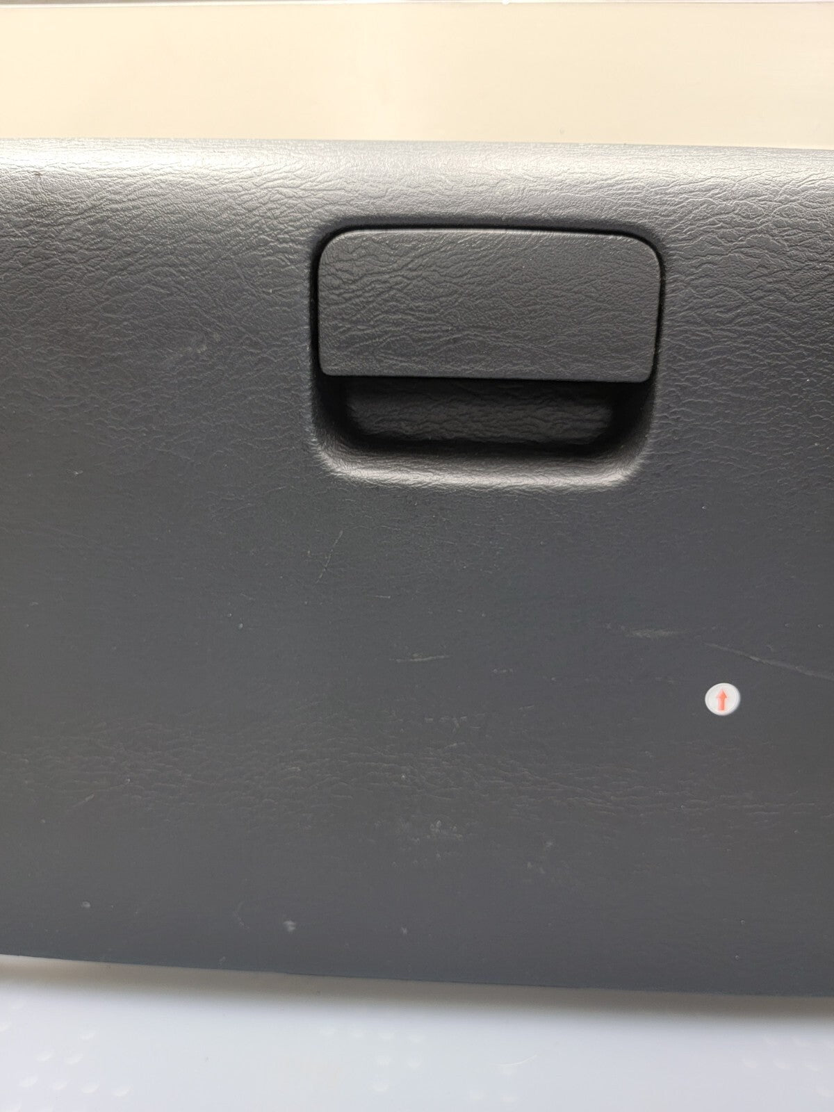 02-05 Dodge RAM 1500 2500 Dash GLOVE BOX Storage Compartment Assembly BLACK G22