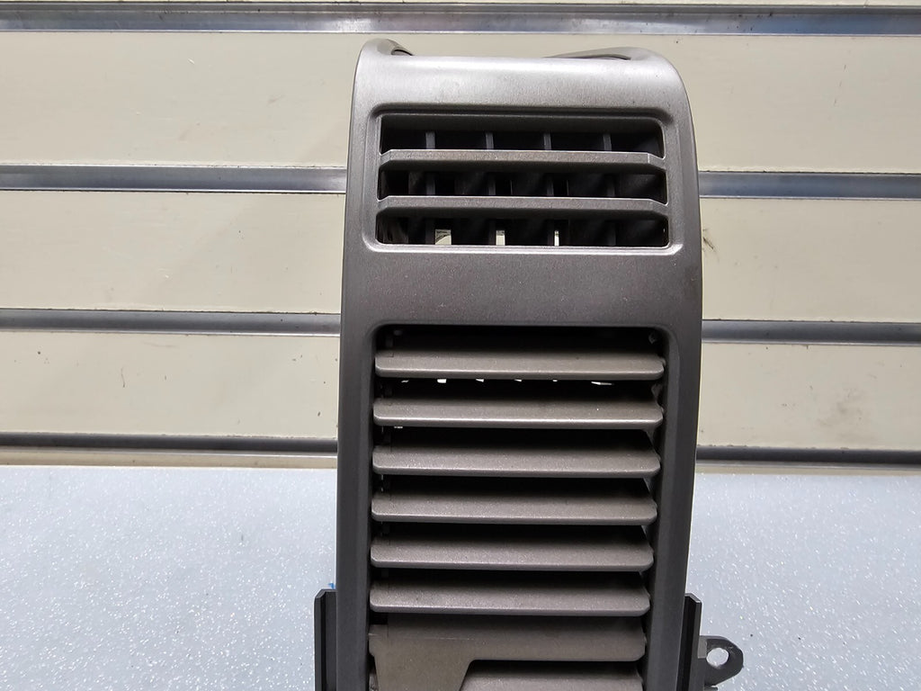 05-15 NISSAN TITAN ARMADA QX56 DASH FRONT CENTER RIGHT AIR VENT HEATER TRIM GRAY