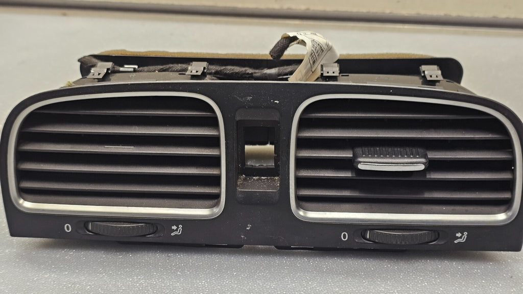 🔥10-14 Volkswagen Golf Front Center Dash AC Air Vent Heater Conditioning Black