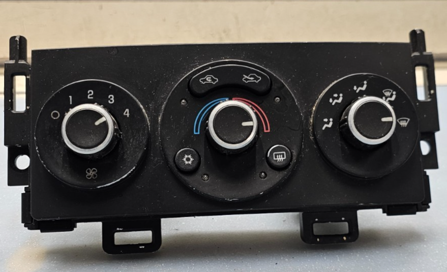 🔥04-07 Malibu Climate Control Dash AC Heater Temperature HVAC Panel Black