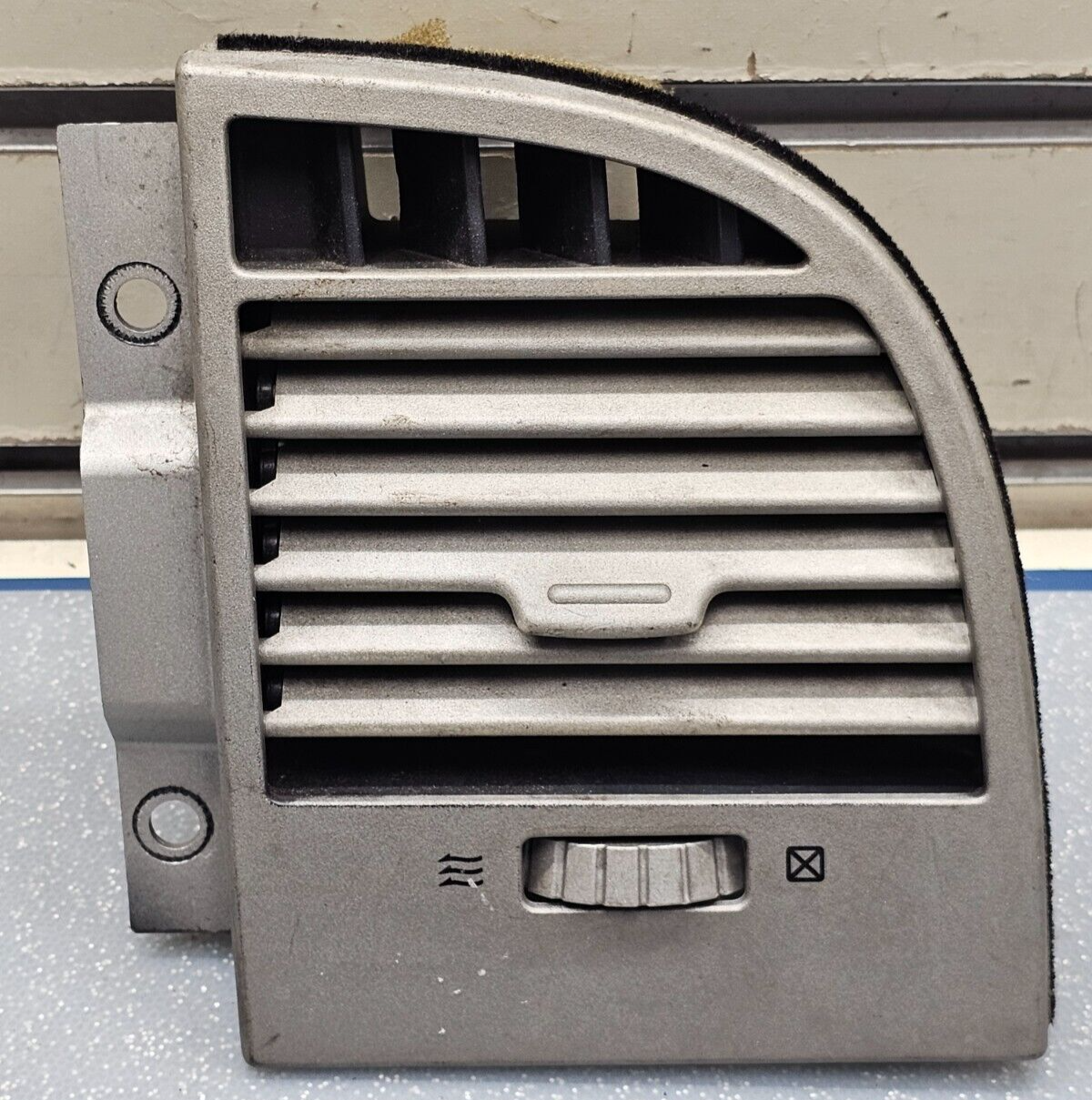 03-06 NAVIGATOR DASH FRONT RIGHT PASSENGER AC HEATER AIR VENT FILTER CONDITIONER