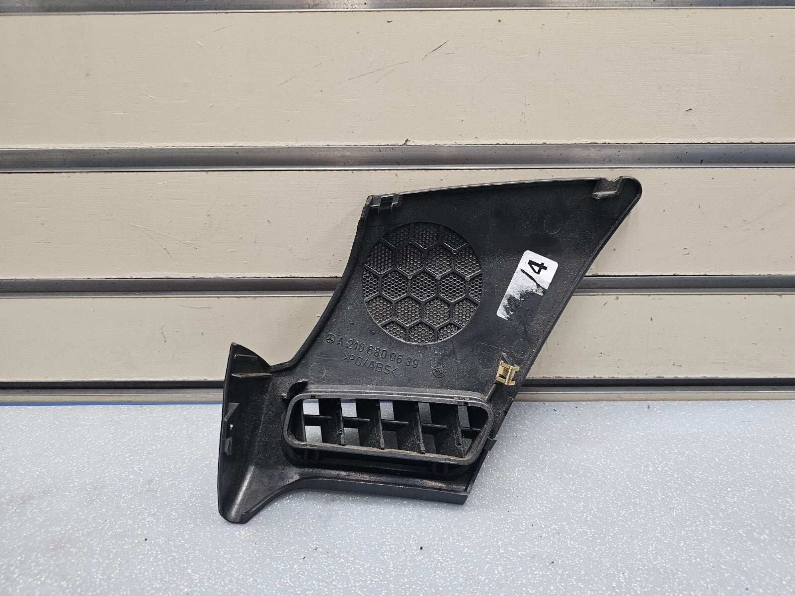 🔥96-99 Mercedes Instrument Panel Dash Speaker Cover Grill Right OEM DK Gray