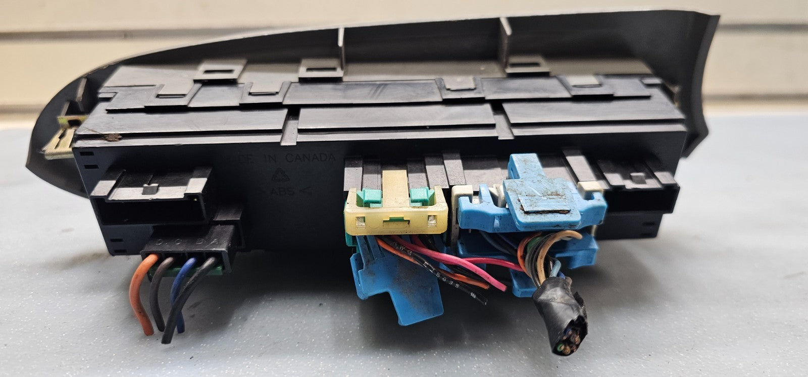 🔥02-05 CHEVY TRAILBLAZER DRIVER SIDE MASTER POWER WINDOW SWITCH GRAY