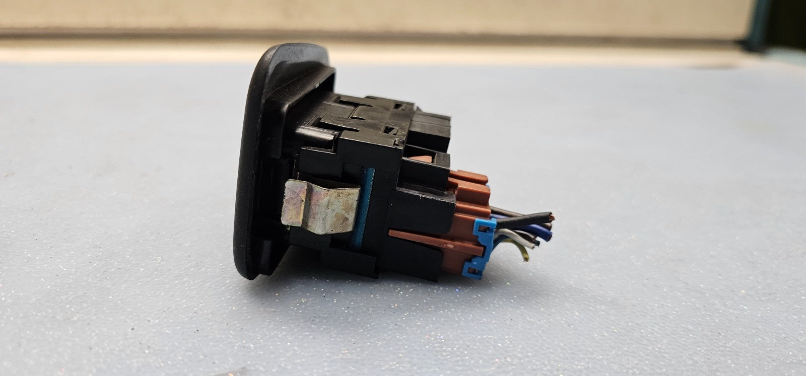 🔥03-06 Silverado Tahoe Suburban Yukon Sierra Left Rear Window Door Switch Black