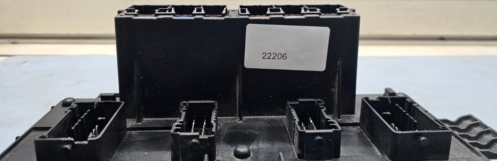🔥2006 DODGE RAM FUSE BOX RELAY TIPM TOTALLY INTEGRATED POWER MODULE ASSEMBLY
