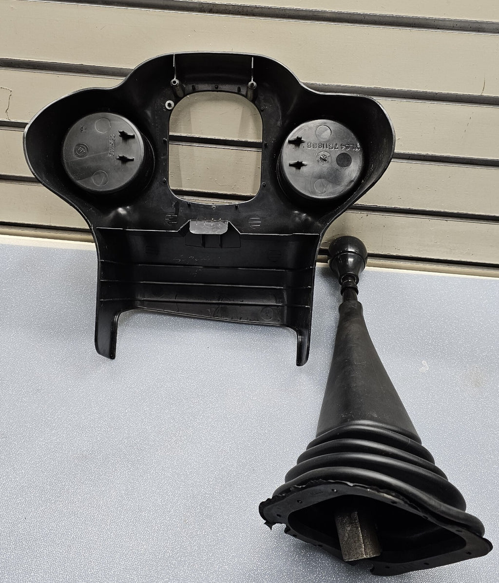 🔥98-06 Ranger Front 5 SPEED Manual Standard Transmission Stick Shift Cup Holder