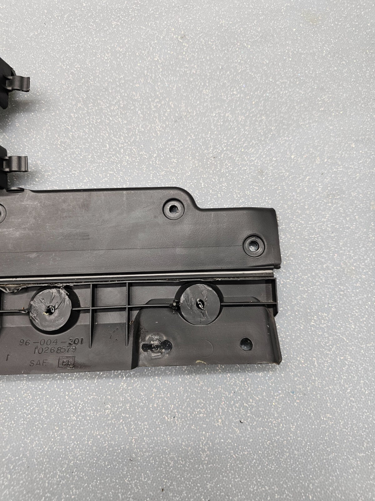 🔥99-09 Montana Uplander Venture Glove Box Storage Compartment Hinge Assembly