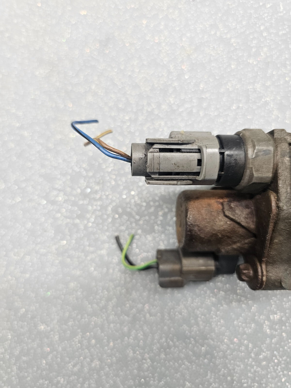 06-11 HONDA CIVIC 02-06 ACURA RSX 03-11 HONDA ELEMENT VTEC SOLENOID SPOOL VALVE