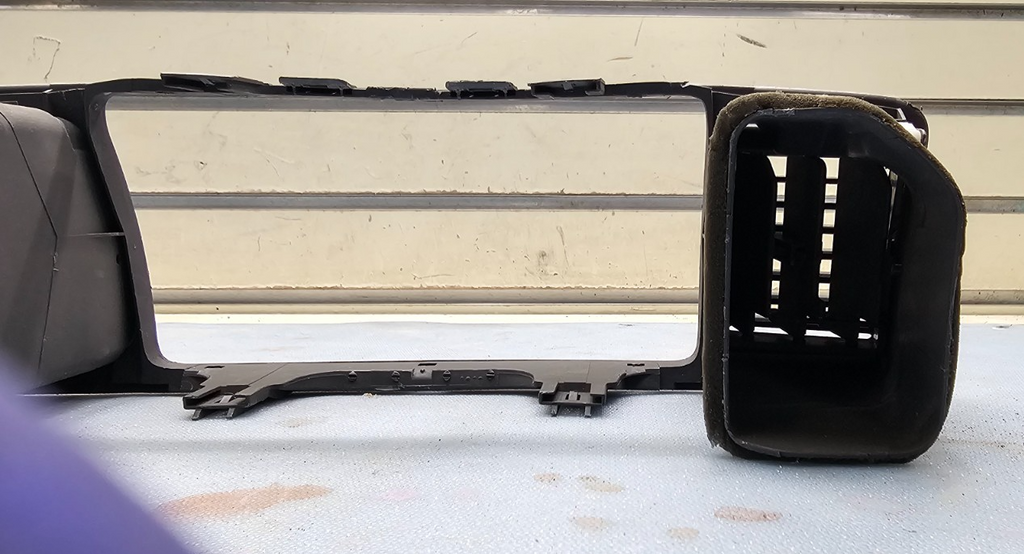 🔥03-08 TOYOTA COROLLA CENTER DASH RADIO STEREO BEZEL TRIM PANEL OEM BLACK B28