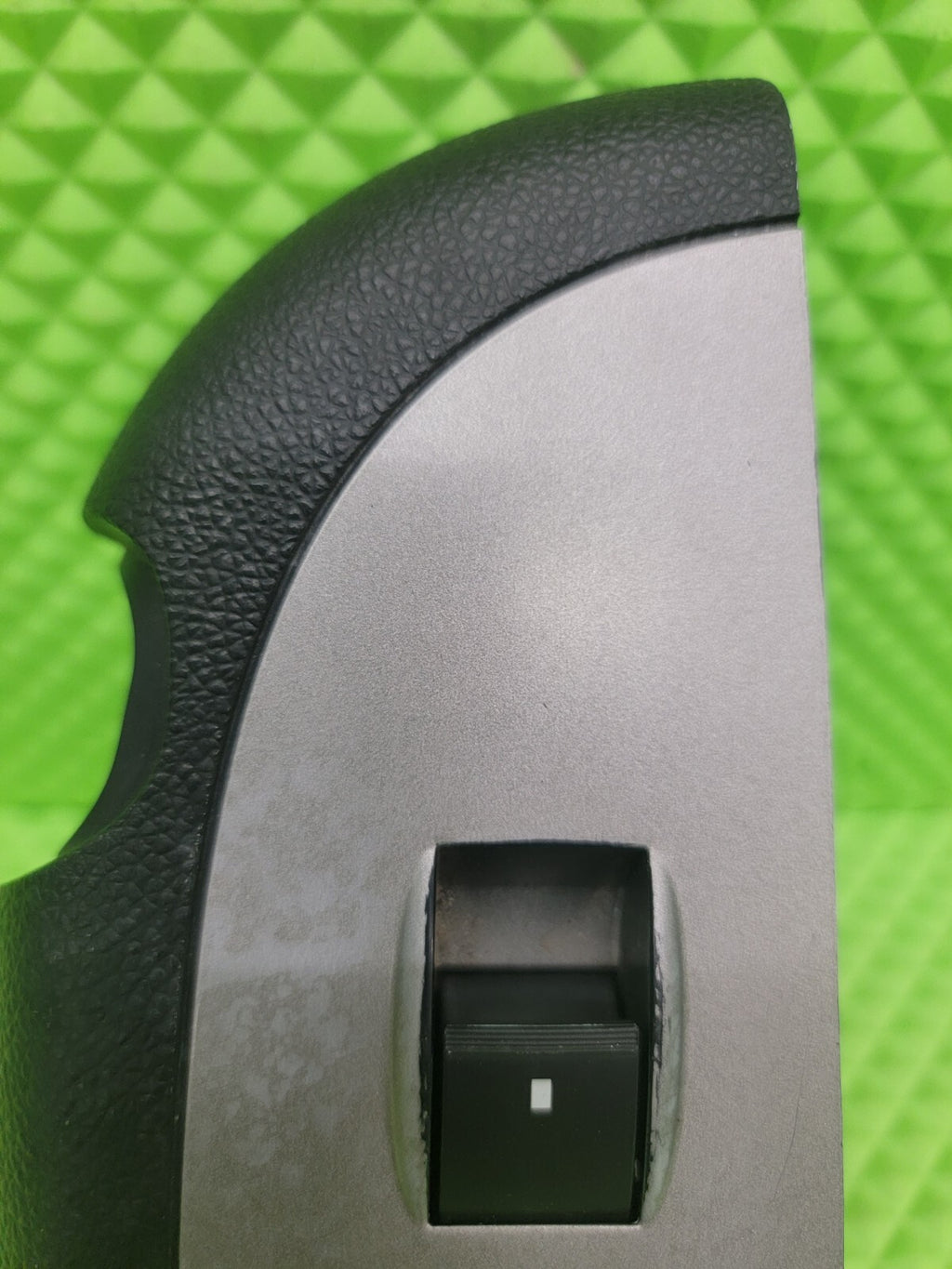 07-10 CHEVY SILVERADO GMC PASSENGER RIGHT SIDE POWER WINDOW SWITCH SILVER WS47