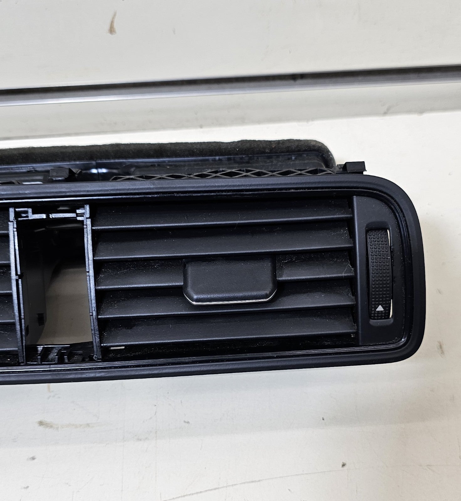 🔥11-14 Volkswagen Jetta Speedometer Instrument Cluster Dash Bezel Air Vent Trim