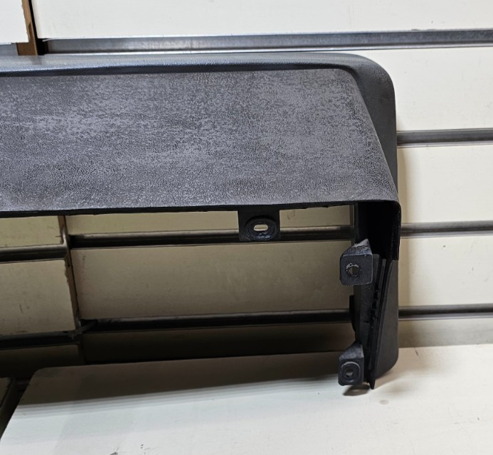 88-94 CHEVY GMC CK SUBURBAN BLAZER Instrument Cluster Gauge Dash Bezel Gray C2