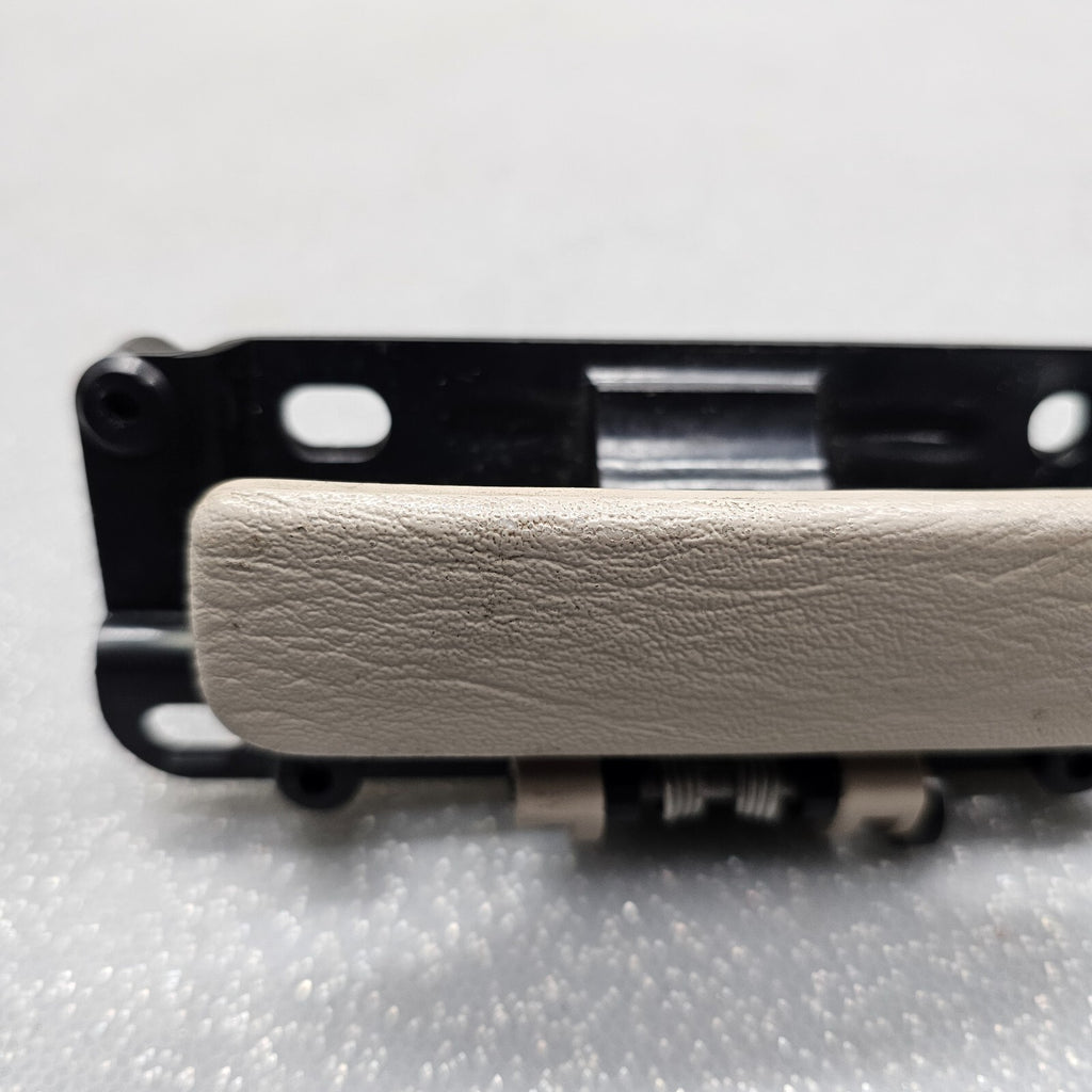 🔥01-05 Chrysler PT Cruiser Glove Compartment Box Latch Handle Lock Assembly Tan