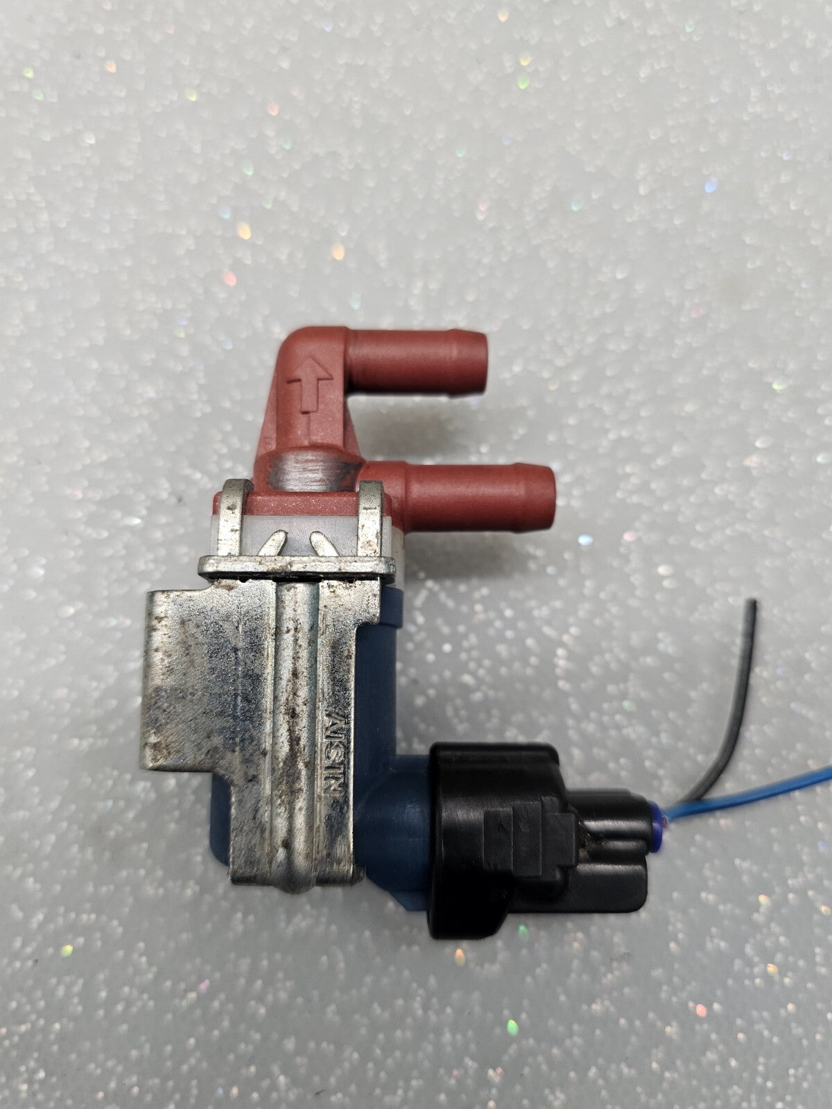 98-02 TOYOTA COROLLA OEM PURGE VACUUM SWITCH VALVE VSV90910-12211/25860-0D010/TC