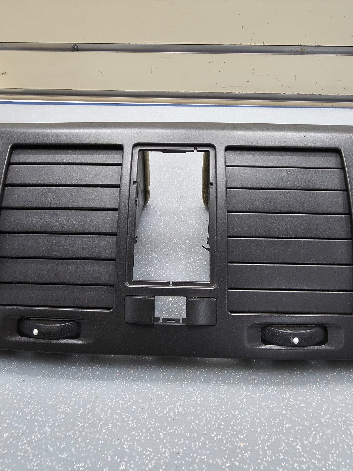 🔥06-11 Cadillac DTS Dash Center Air Vent Heater Filter Trim Bezel Conditioning