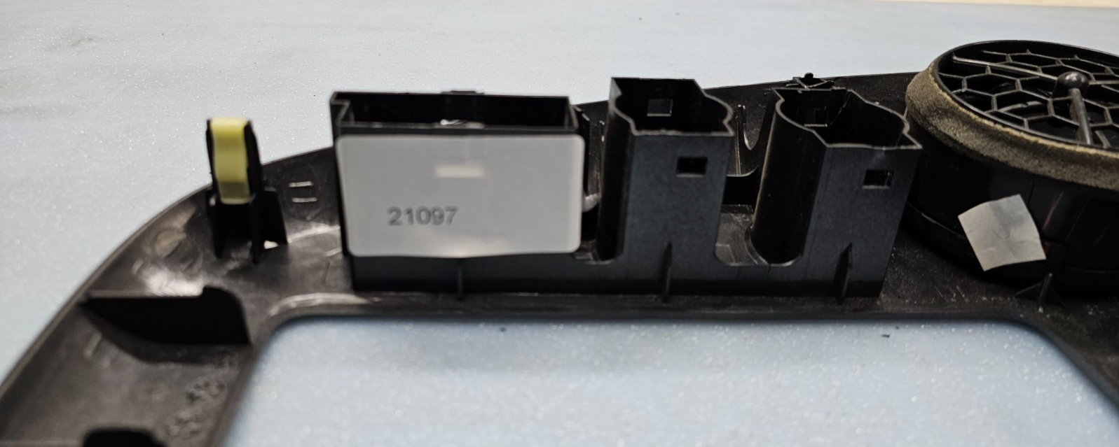 🔥2003-2008 Toyota MATRIX / Pontiac VIBE Center Dash Radio Bezel Trim Silver B26
