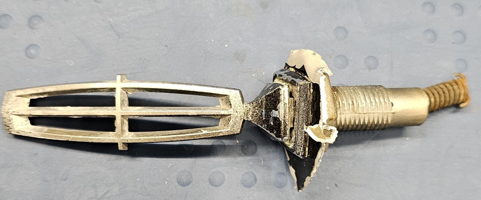 2003-2011 Lincoln Town Car Door Front Center Hood Chrome Emblem Logo Symbol OEM