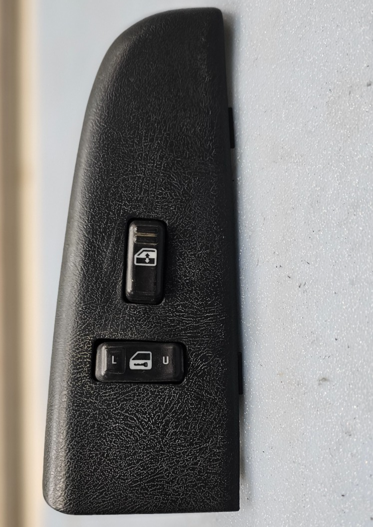 🔥99-02 Silverado SIERRA Front RIGHT Passenger Power Window Switch Lock Black