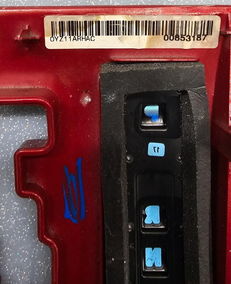 🔥07-09 DODGE CALIBER GEAR TRANSMISSION SHIFTER SHIFT BEZEL TRIM RED