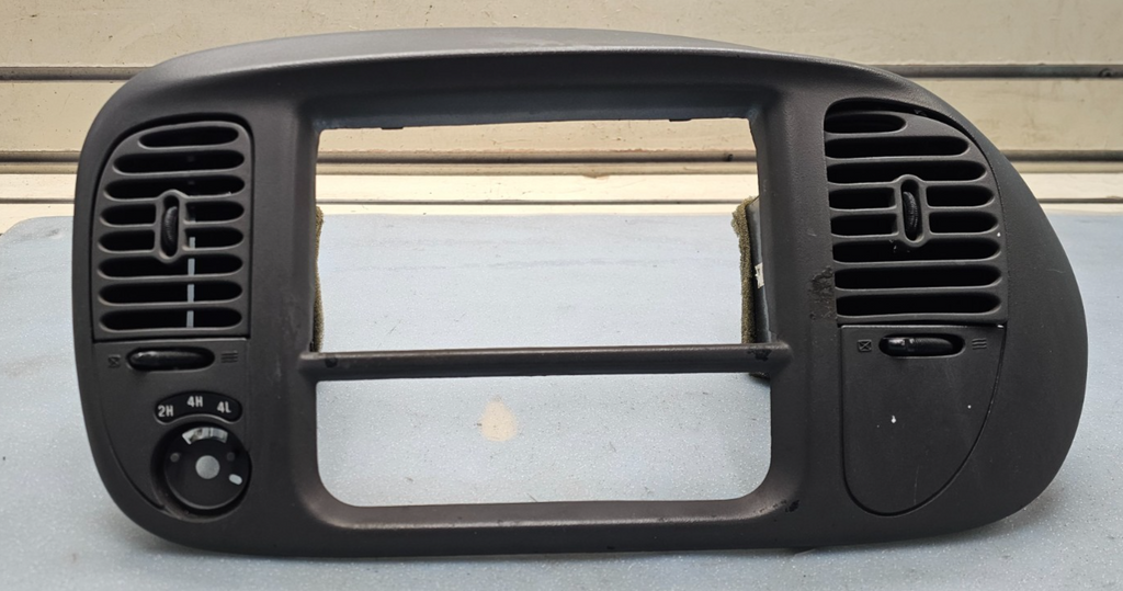 🔥97-03 Ford F-150 Dash Radio Stereo Climate BEZEL Trim Panel Line DK GRAY B1