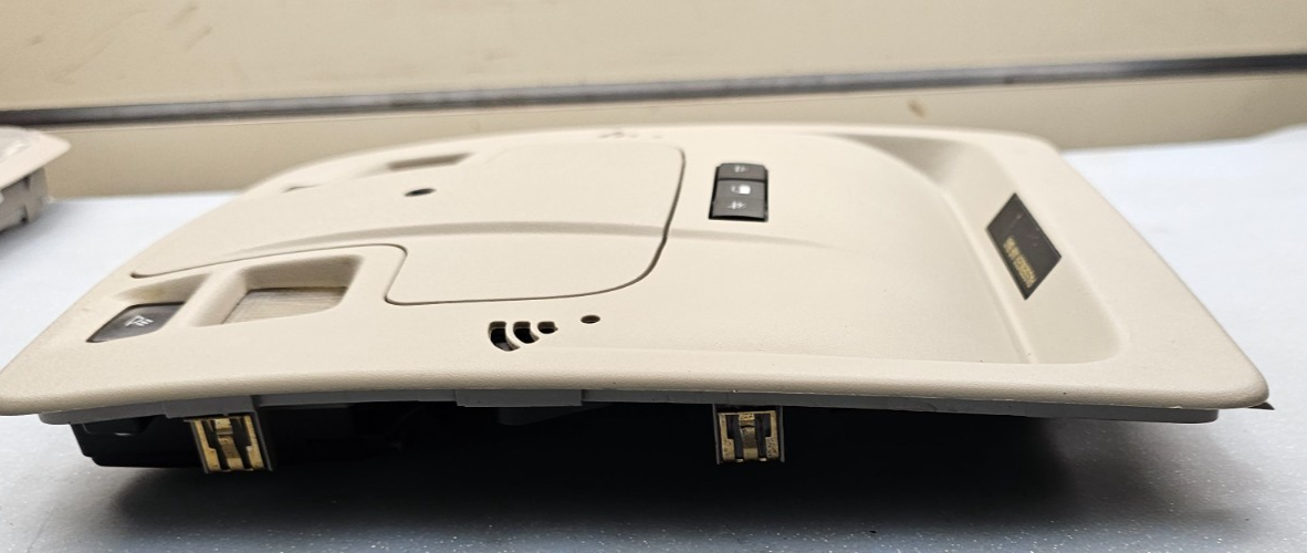 🔥15-16 CHEVY  MALIBU OVERHEAD CONSOLE DOME LIGHT LAMP  TAN OEM
