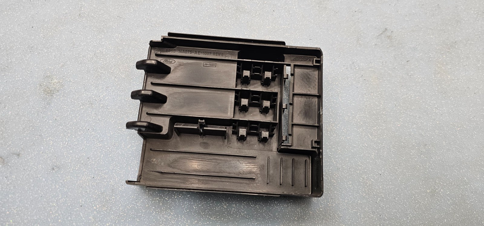 🔥97-03 FORD F150 EXPEDITION SPUER DUTY LOWER DASH INTERIOR FUSE BOX PANEL COVER