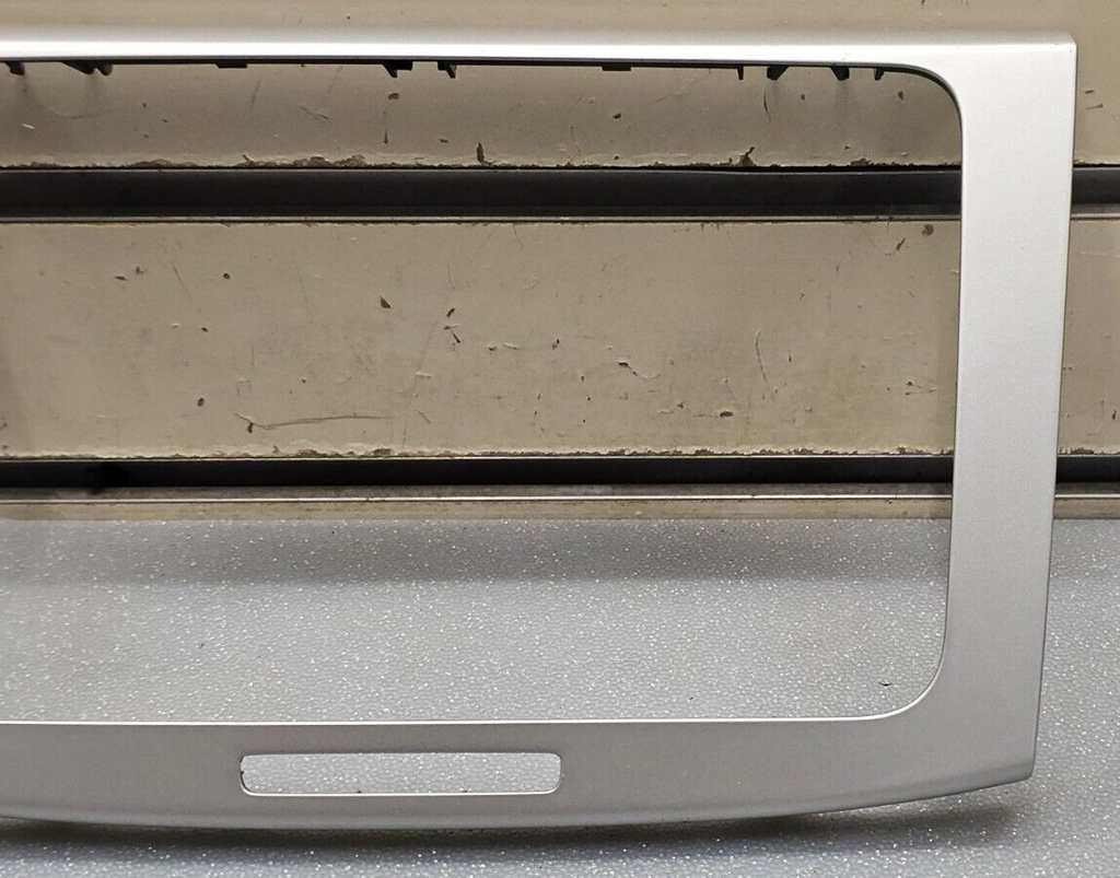 🔥06-10 VW Passat 3.6L Center Dash AM FM Radio Stereo Display Trim Bezel Silver
