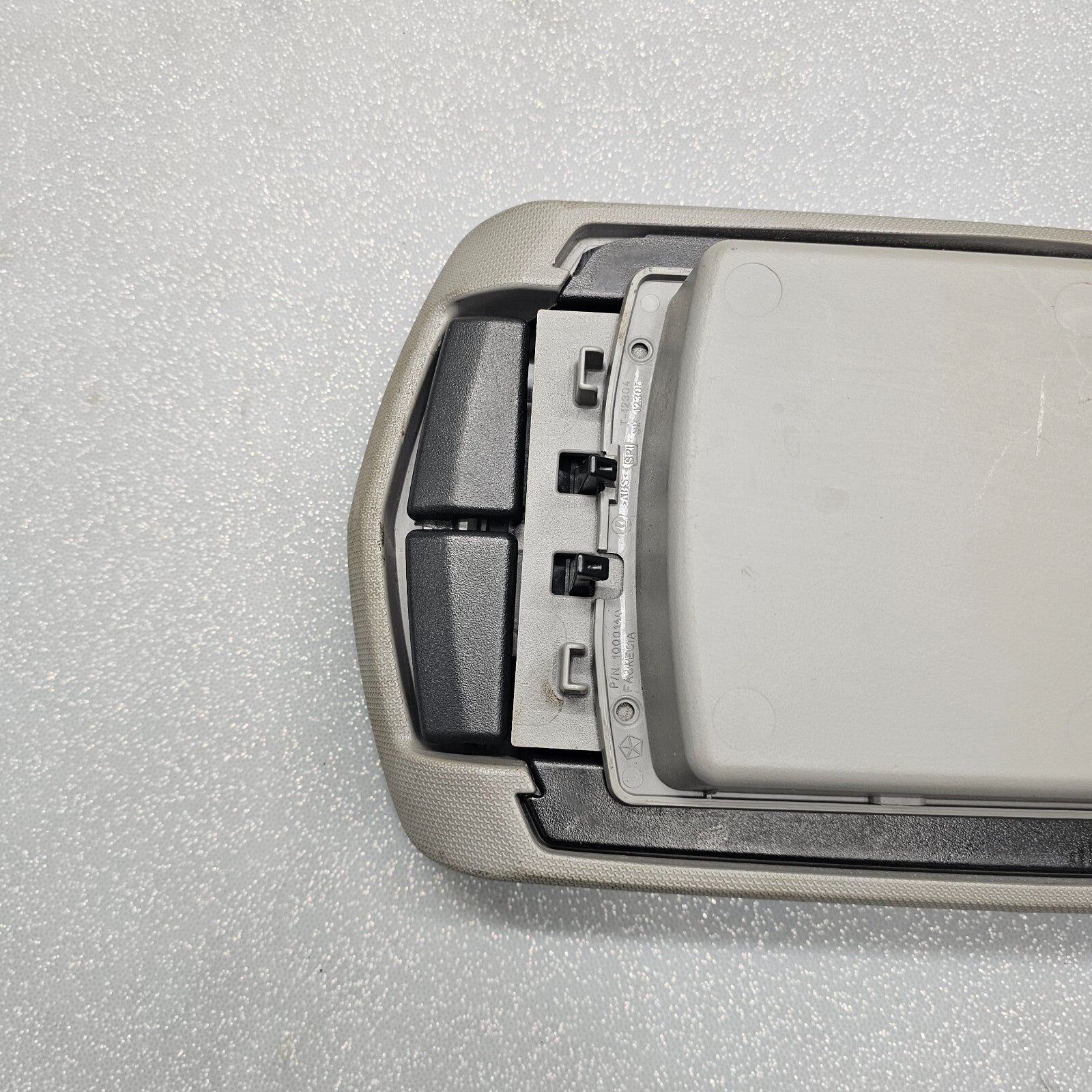 🔥07-10 Chrysler Sebring Center Console Lid Armrest Storage Assembly Top LT Gray