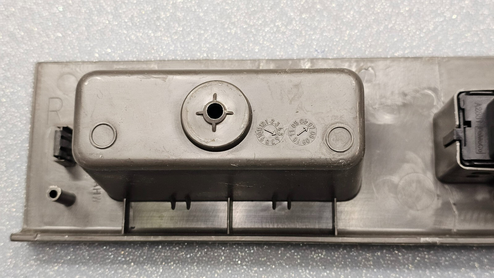 🔥08-12 Escape Fusion  Passenger Door Power Window Control Switch Tan OEM
