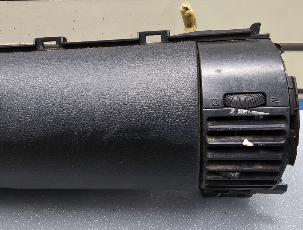 🔥03-07 Infiniti G35 Coupe Dash Upper Glove Box Storage Compartment Cover Black