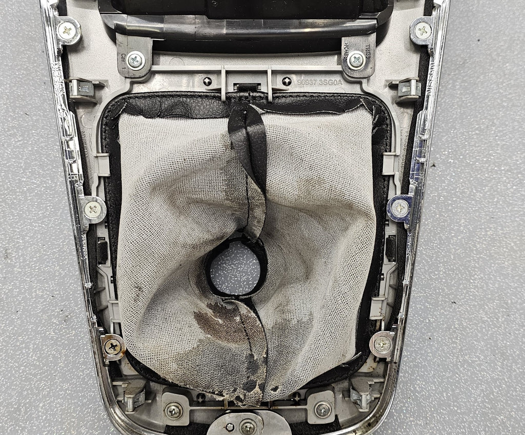 🔥13-16 Nissan Sentra Center Console Shifter Trim Bezel Ashtray OEM Silver