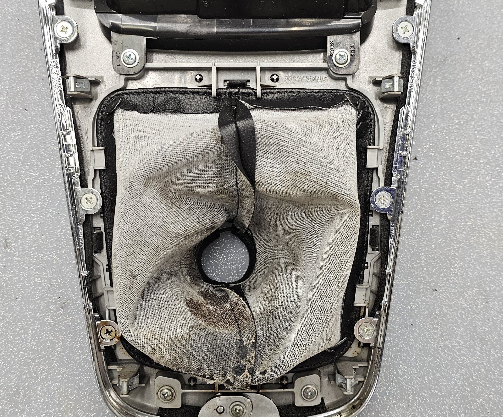 🔥13-16 Nissan Sentra Center Console Shifter Trim Bezel Ashtray OEM Silver
