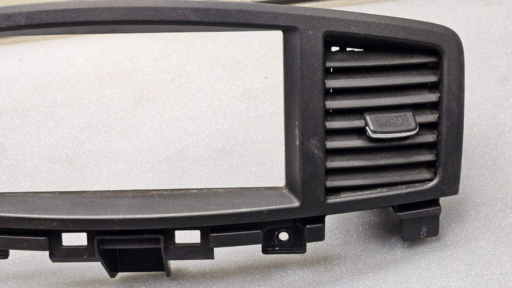 🔥11-17 NISSAN QUEST CENTER DASH AM FM RADIO STEREO TRIM PANEL BEZEL OEM BLACK