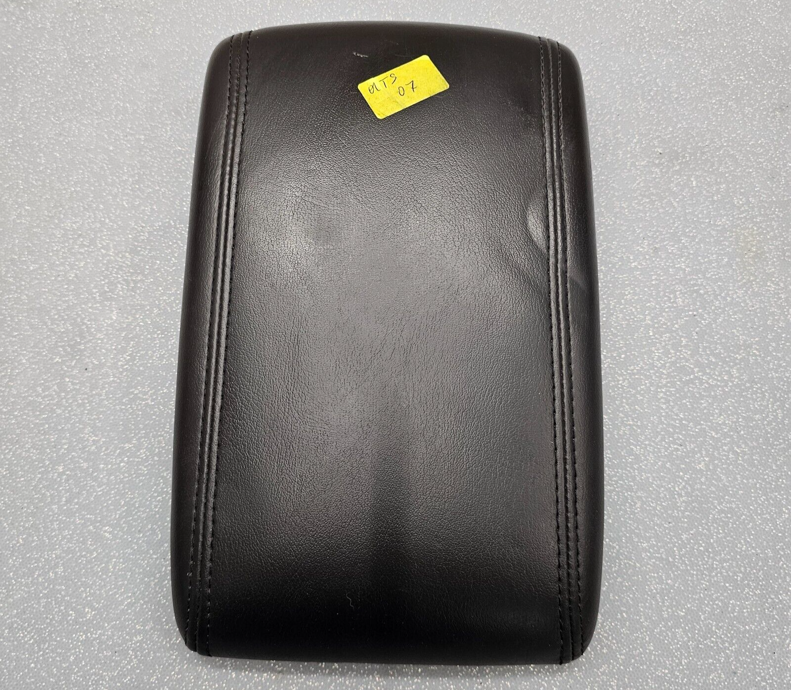 🔥06-11 Buick Lucerne Cadillac DTS Arm Rest Front Center Console Lid Cover Black