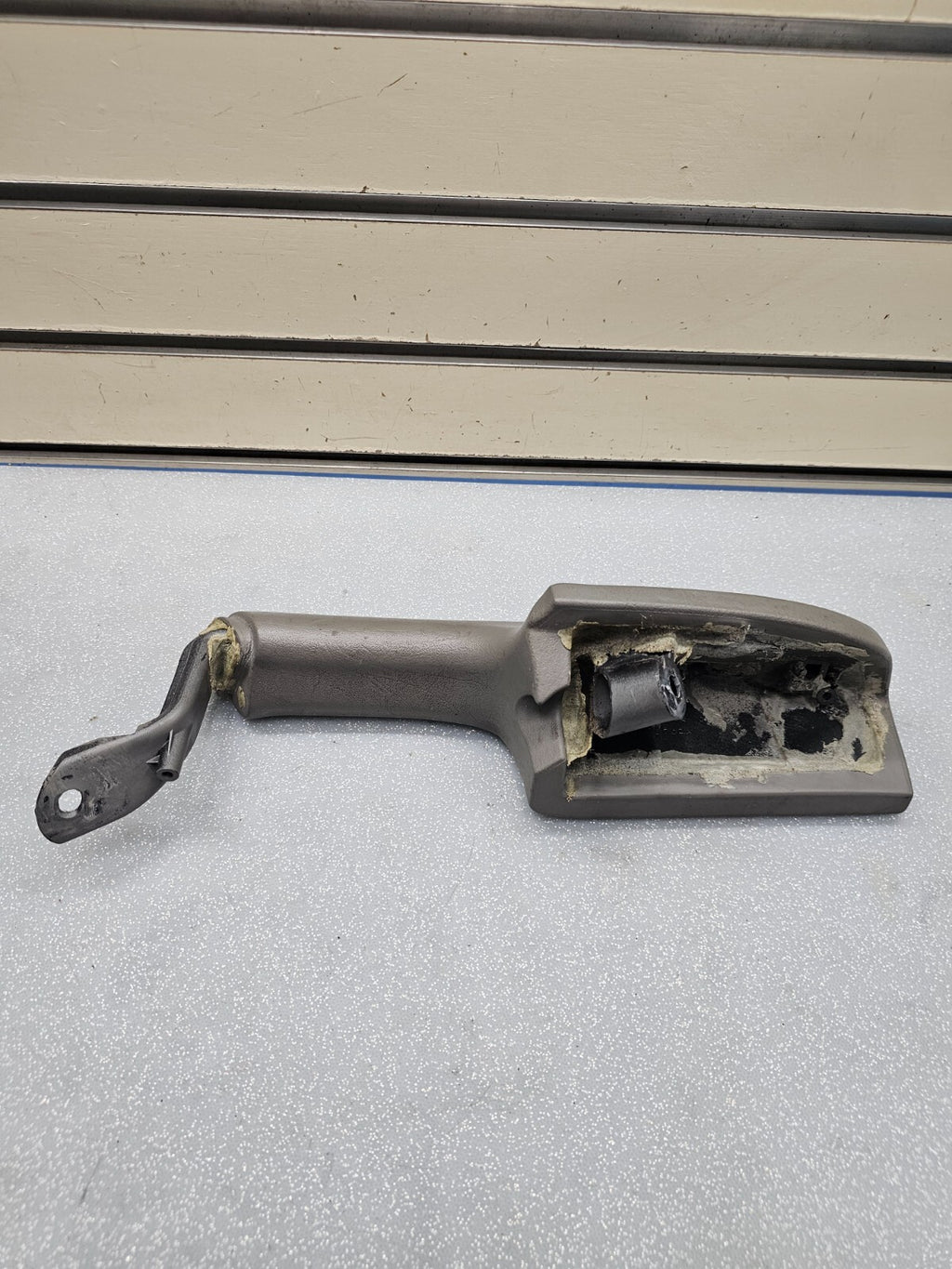 🔥02-09 TRAILBLAZER Door Panel ARMREST Pull Handle Front RIGHT Passenger GRAY H4