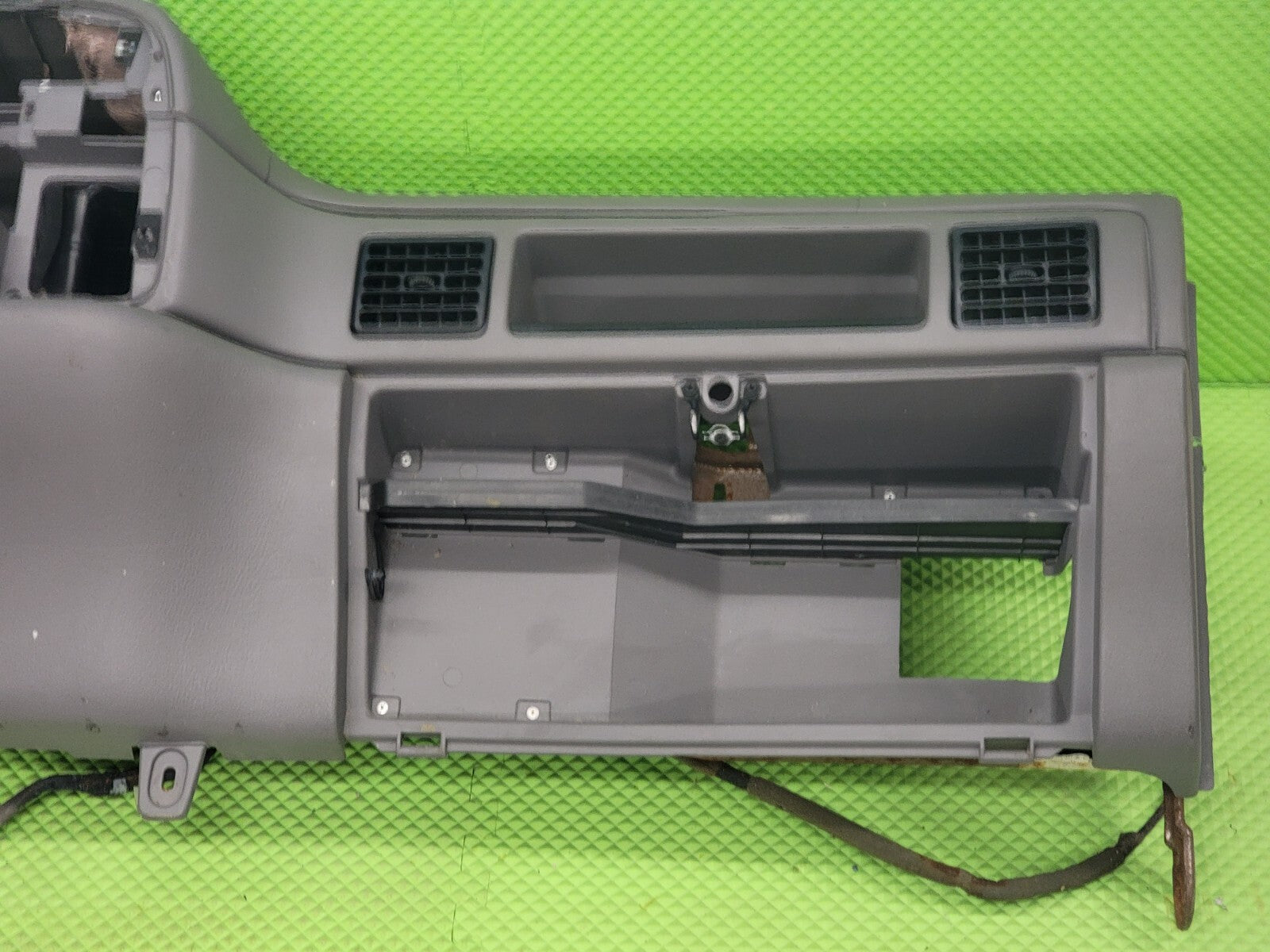 🔥1994-1998 DODGE RAM DASH PAD TOP OEM MED QUARTZ TAN DP5