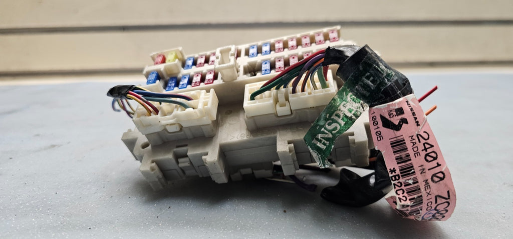 🔥04-11 Armada Titan Infiniti QX56 Interior Cabin Fuse Box Relay Junction BCM