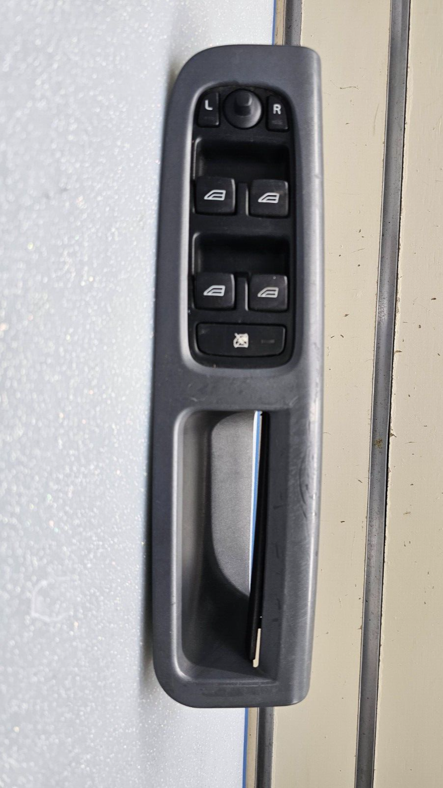 🔥04-07 VOLVO S40 V50 LEFT DRIVER DOOR WINDOW CONTROL SWITCH ASSEMBLY GRAY OEM
