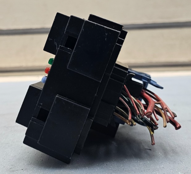 🔥2007 Escalade Yukon Tahoe Fuse Box Relay Control Module Wiring Junction Block