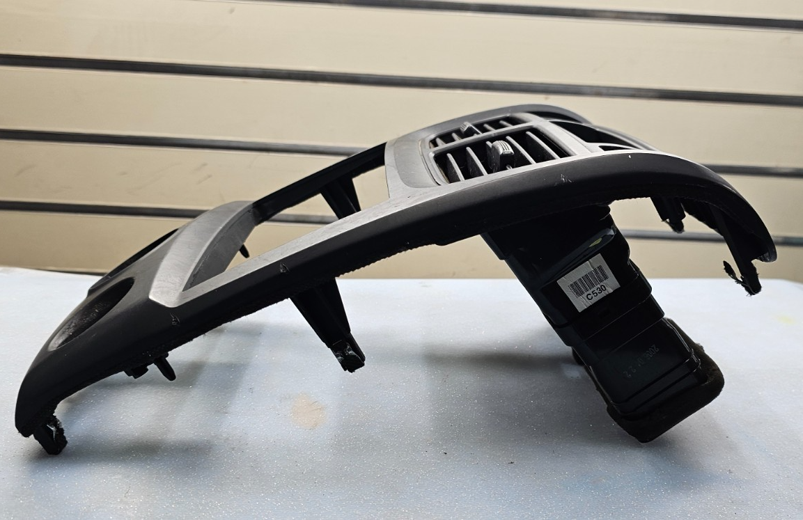 🔥05-09 KIA SPORTAGE CENTER DASH RADIO BEZEL TRIM CLIMATE CONTROL OEM BLACK