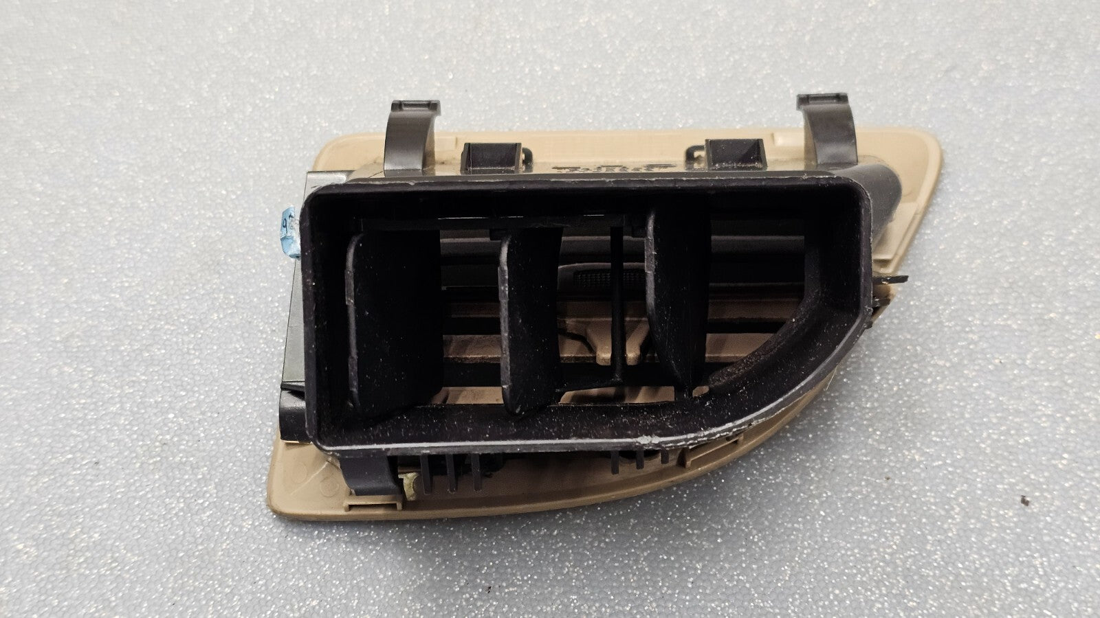 🔥08-12 CHEVY MALIBU DASH LEFT DRIVER MASTER A/C AC AIR VENT HEATER PANEL TAN