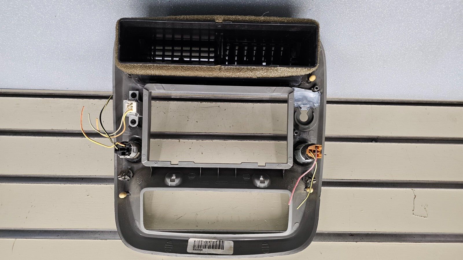 95-10 Ford Ranger EXPLORER Center Dash Radio Trim Surround Bezel Trim SILVER B2