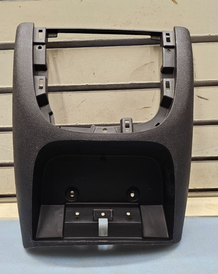 🔥07-13 Yukon Tahoe Suburban Rear Center Console Bezel Trim Panel Black