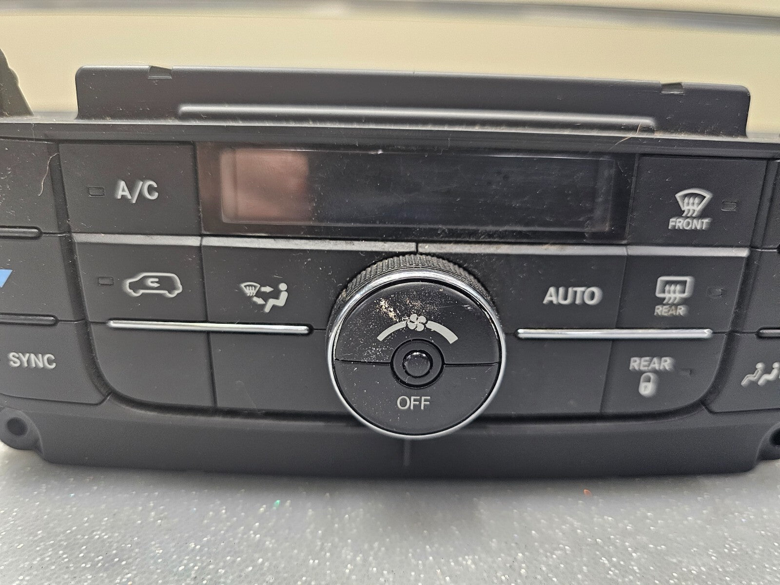 🔥11-13 Dodge Durango Dash AC Heater Climate Temperature Control Conditioner OEM